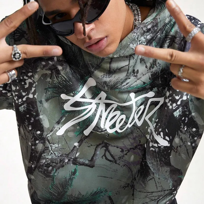 hongfeng specializes in men’s graphic hoodies with vibrant prints and great quality.